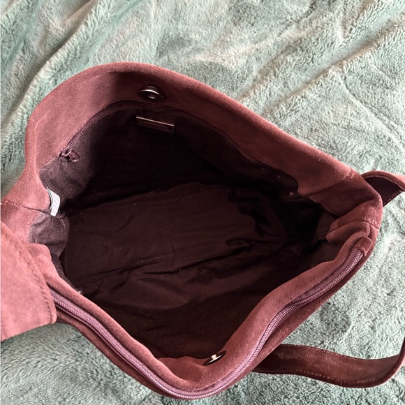 Elegant Italian Suede Shoulder Bag - Brown - Picture 4 of 7